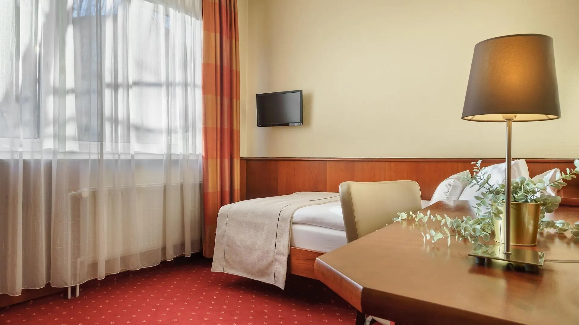 Novum Hotel Hagemann Hamburg Hafen 3*,